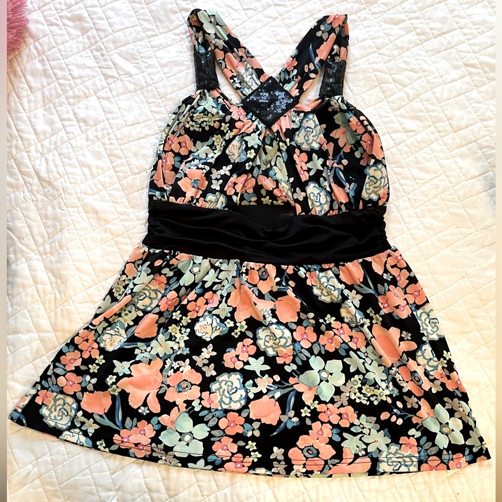 Candie's Floral Top with Black and Pink and orange Hues - Picture 4 of 6